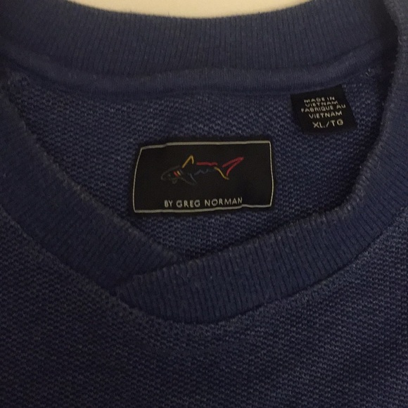 Blue light sweater - Picture 2 of 5